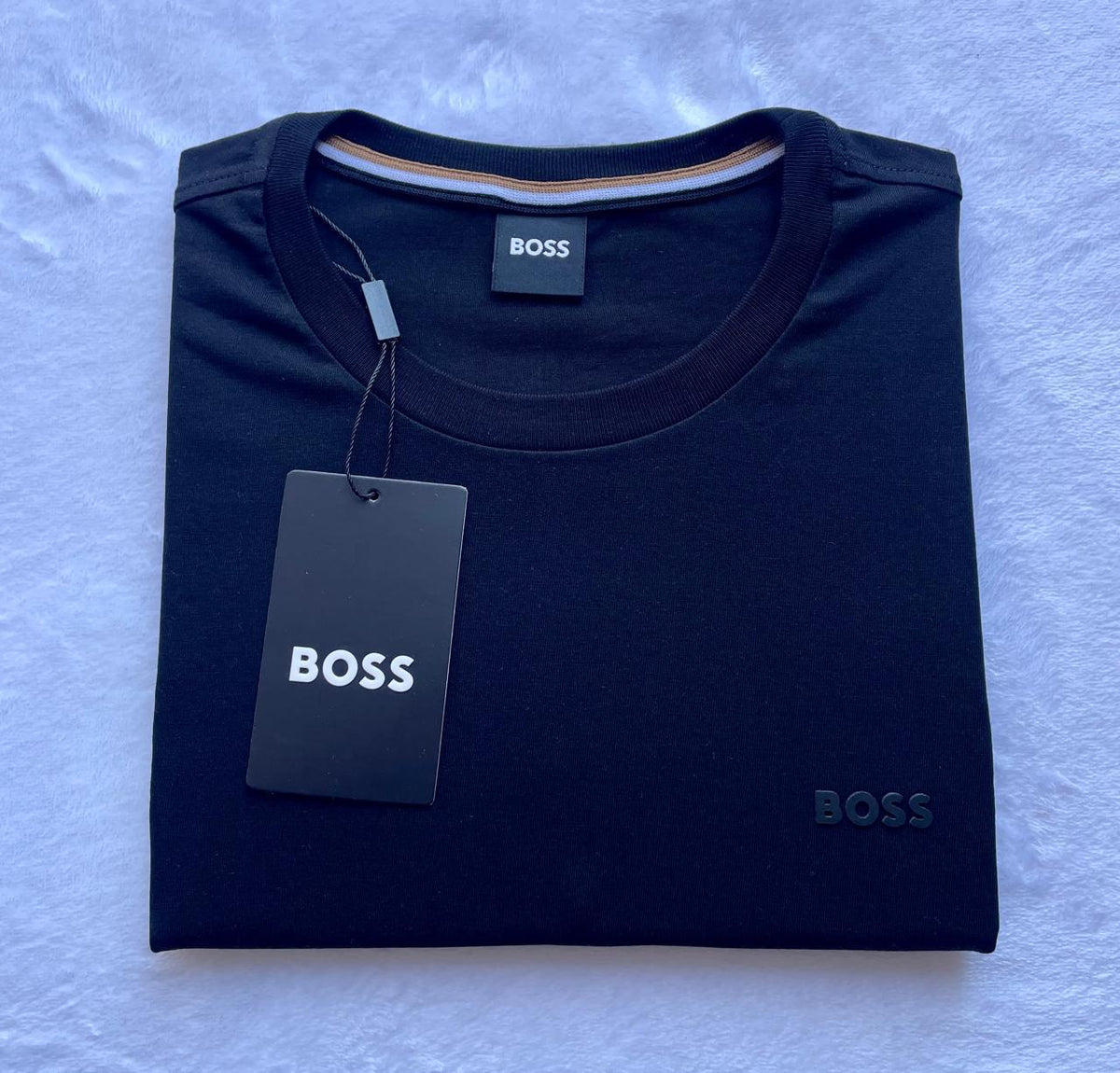 Polo Boss cuello redondo