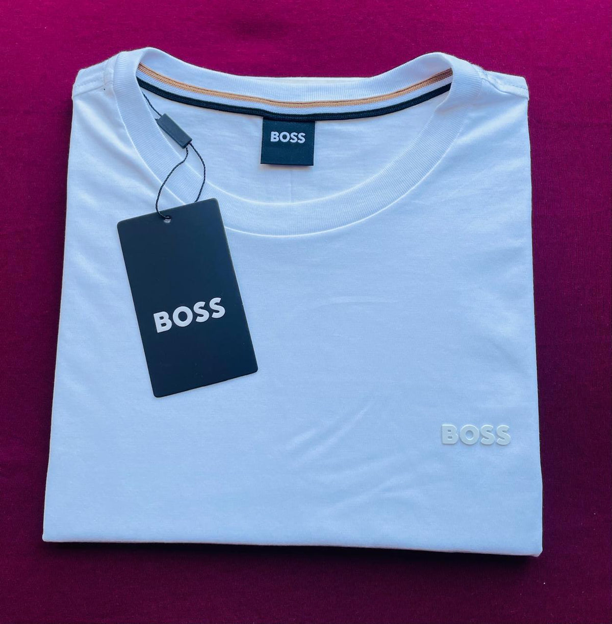 Polo Boss cuello redondo