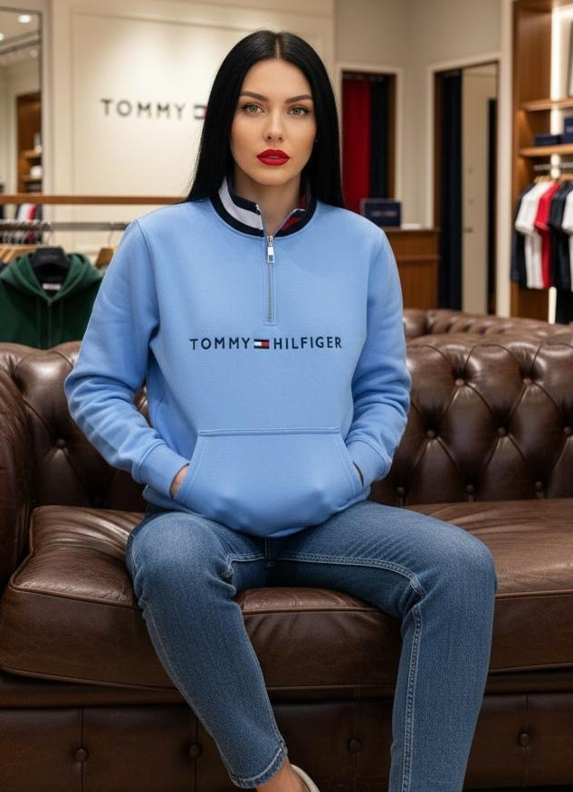 Polera Tommy Hilfiger medio cierre y cuello tejido