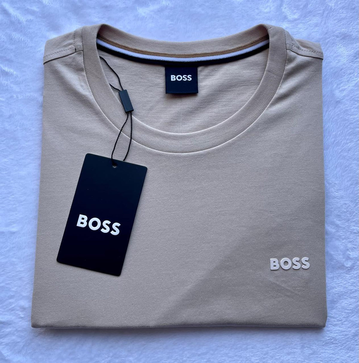 Polo Boss cuello redondo