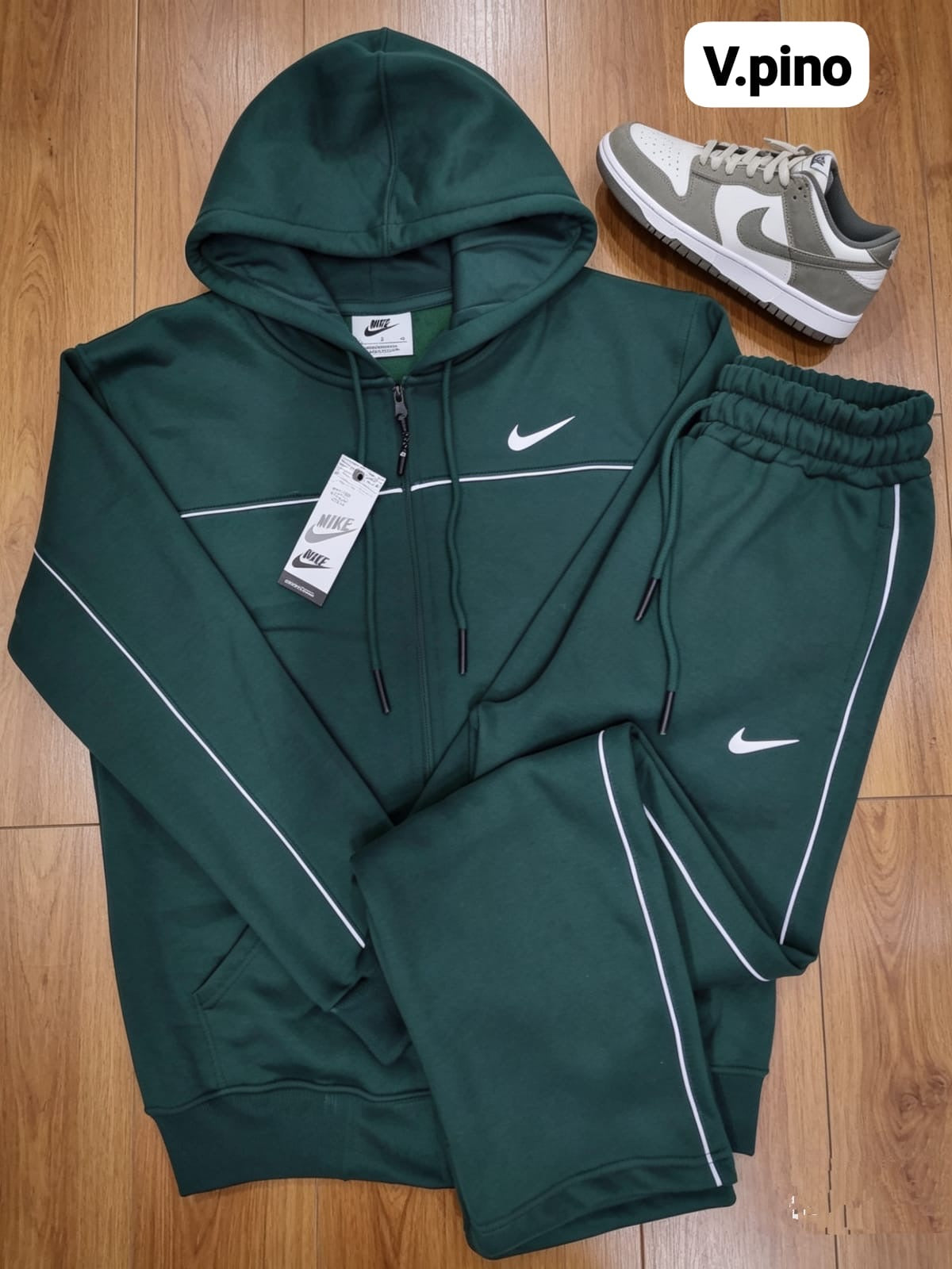 Conjunto buzo Nike