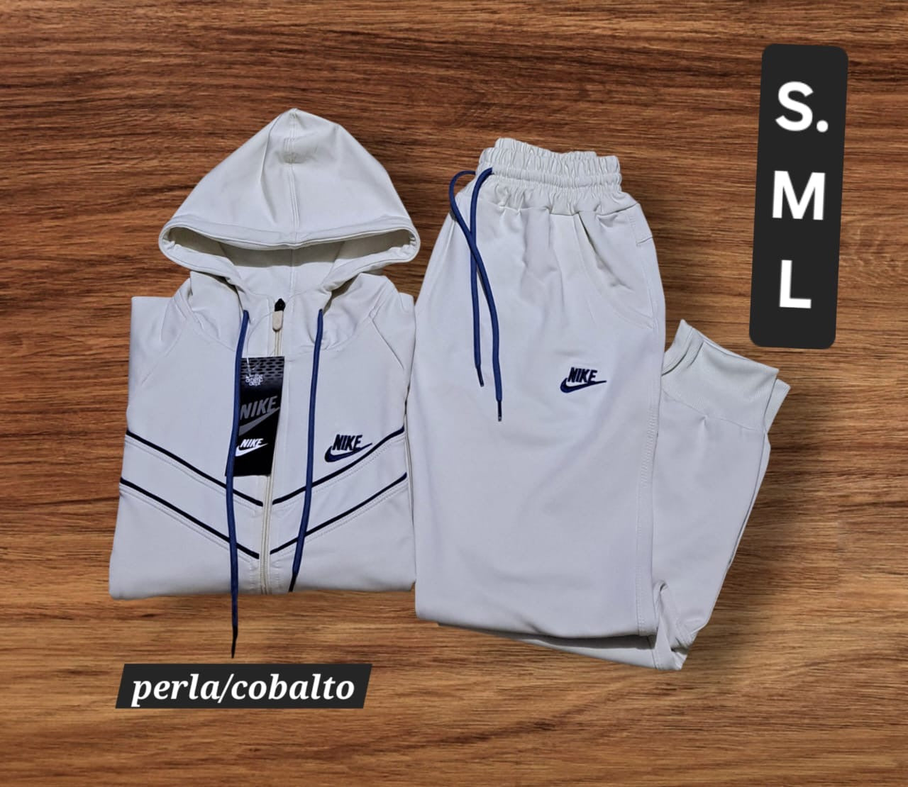 Conjunto deportivo Nike