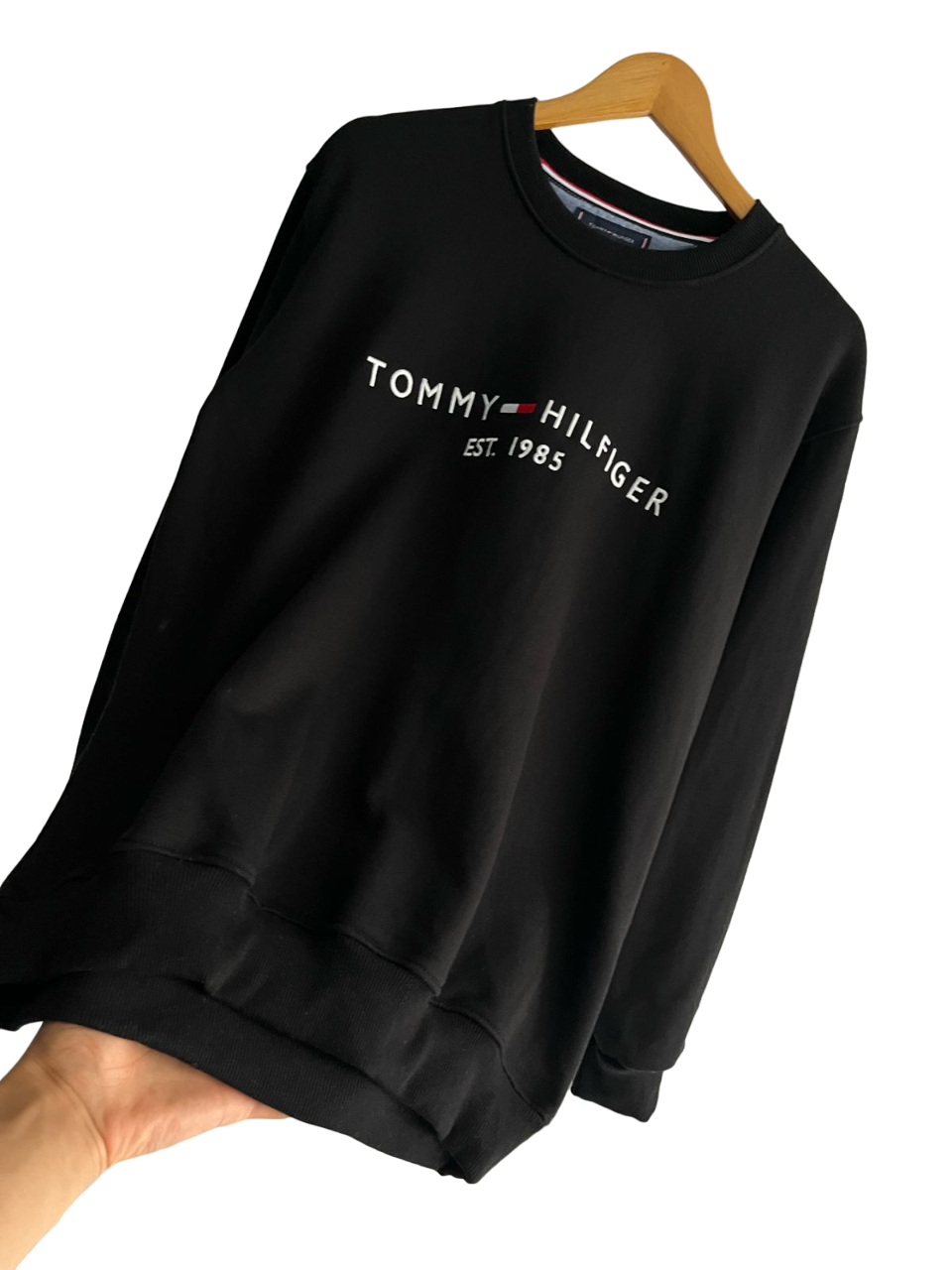 Polera TH cuello redondo negro