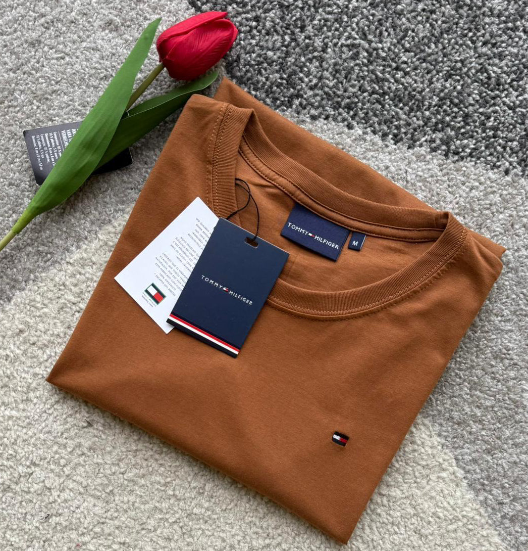 Polo Tommy Hilfiger cuello redondo para dama