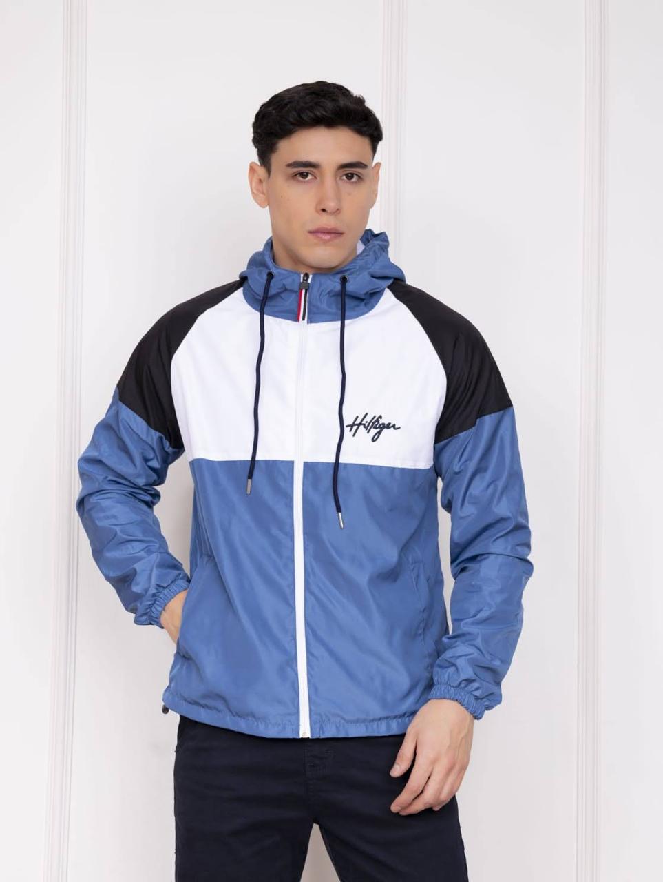 Cortaviento Tommy con capucha impermeable