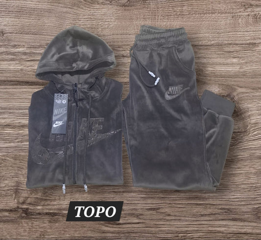 Conjunto Nike dama