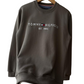 Polera TH cuello redondo color tierra