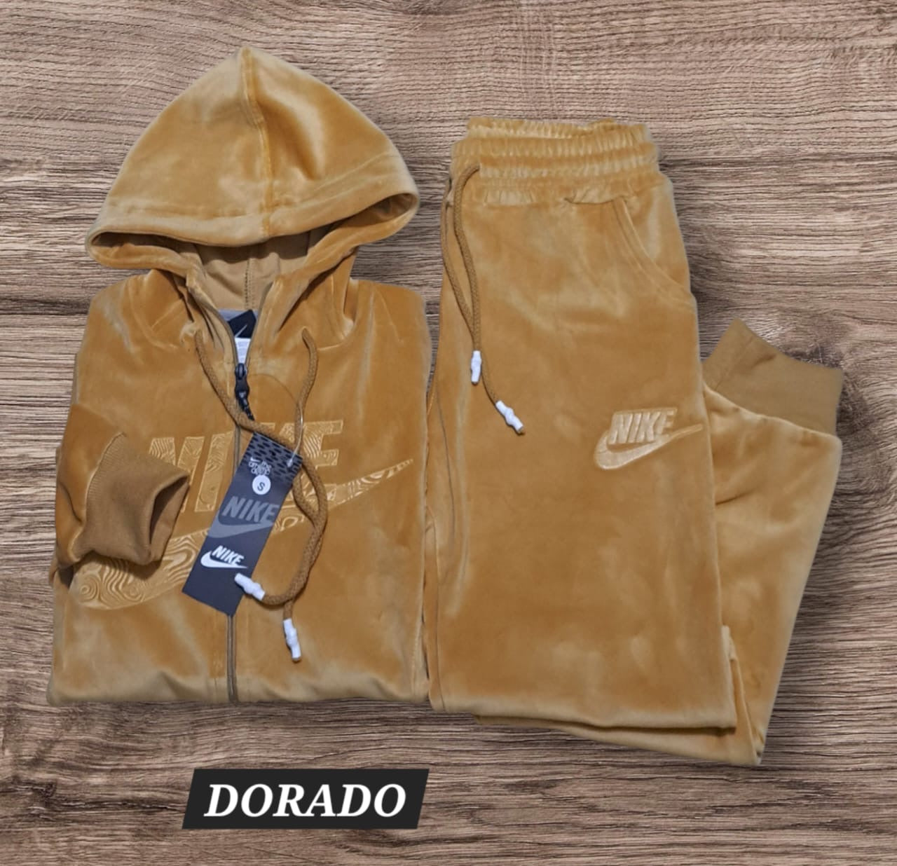 Conjunto Nike dama