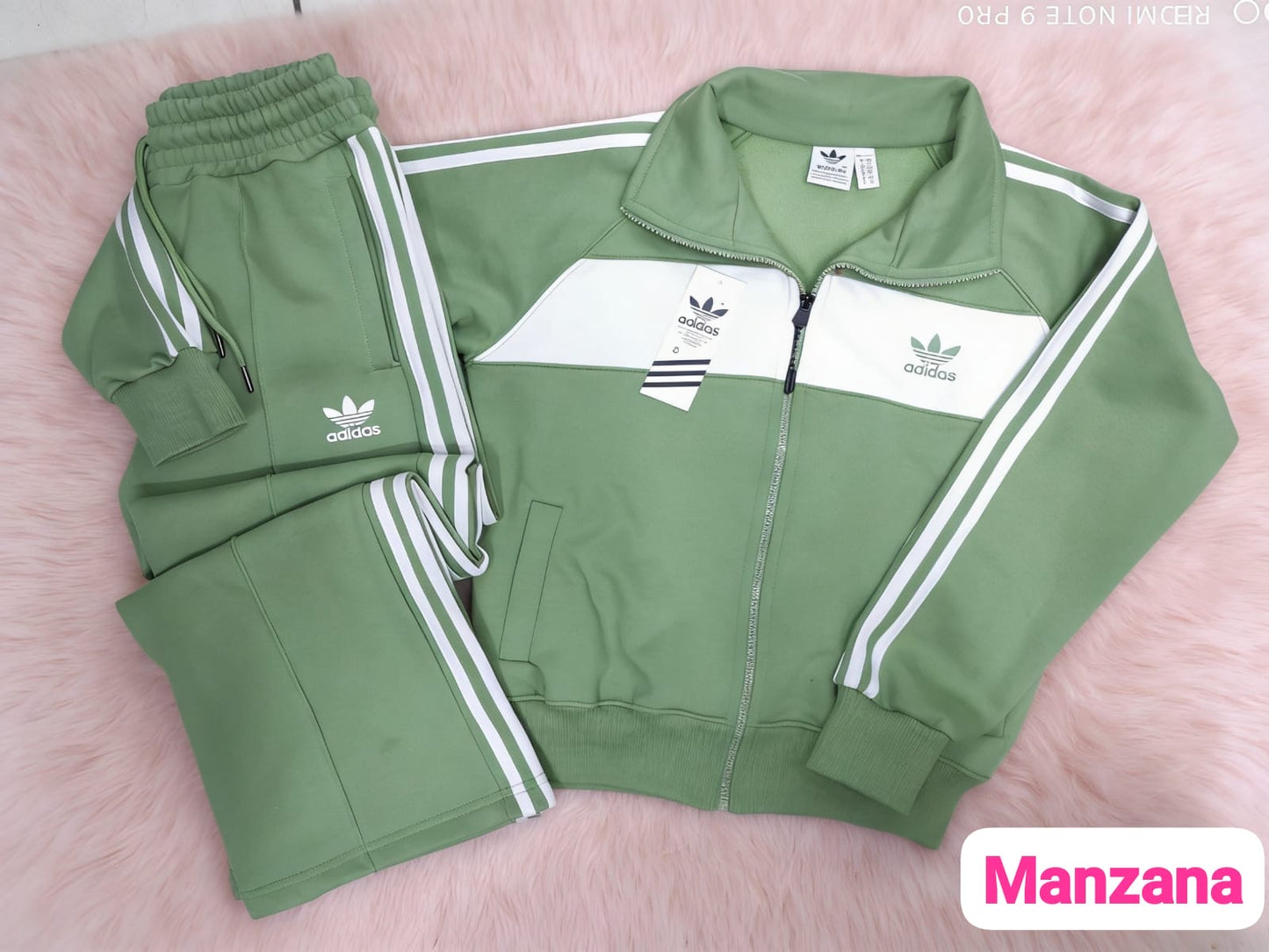 Conjunto Adidas para dama