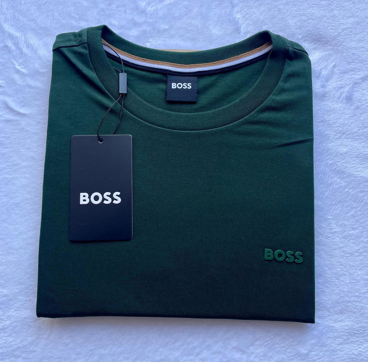 Polo Boss cuello redondo