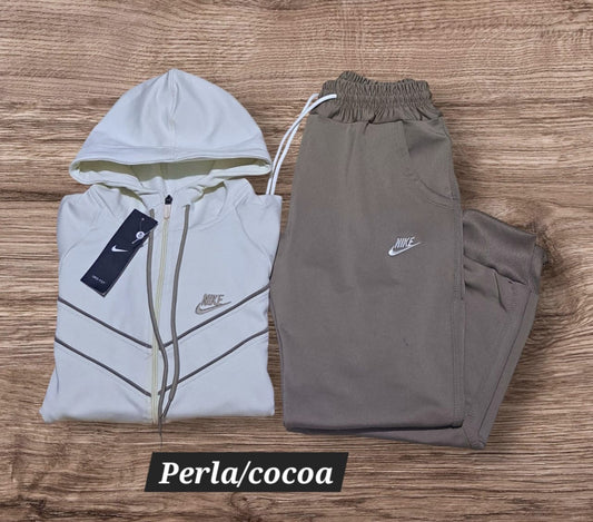 Conjunto Nike para dama
