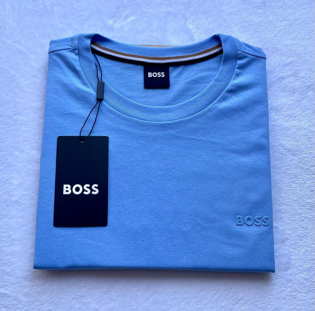 Polo Boss cuello redondo