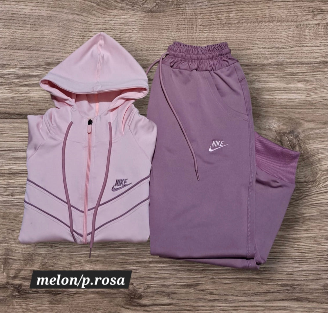 Conjunto Nike para dama