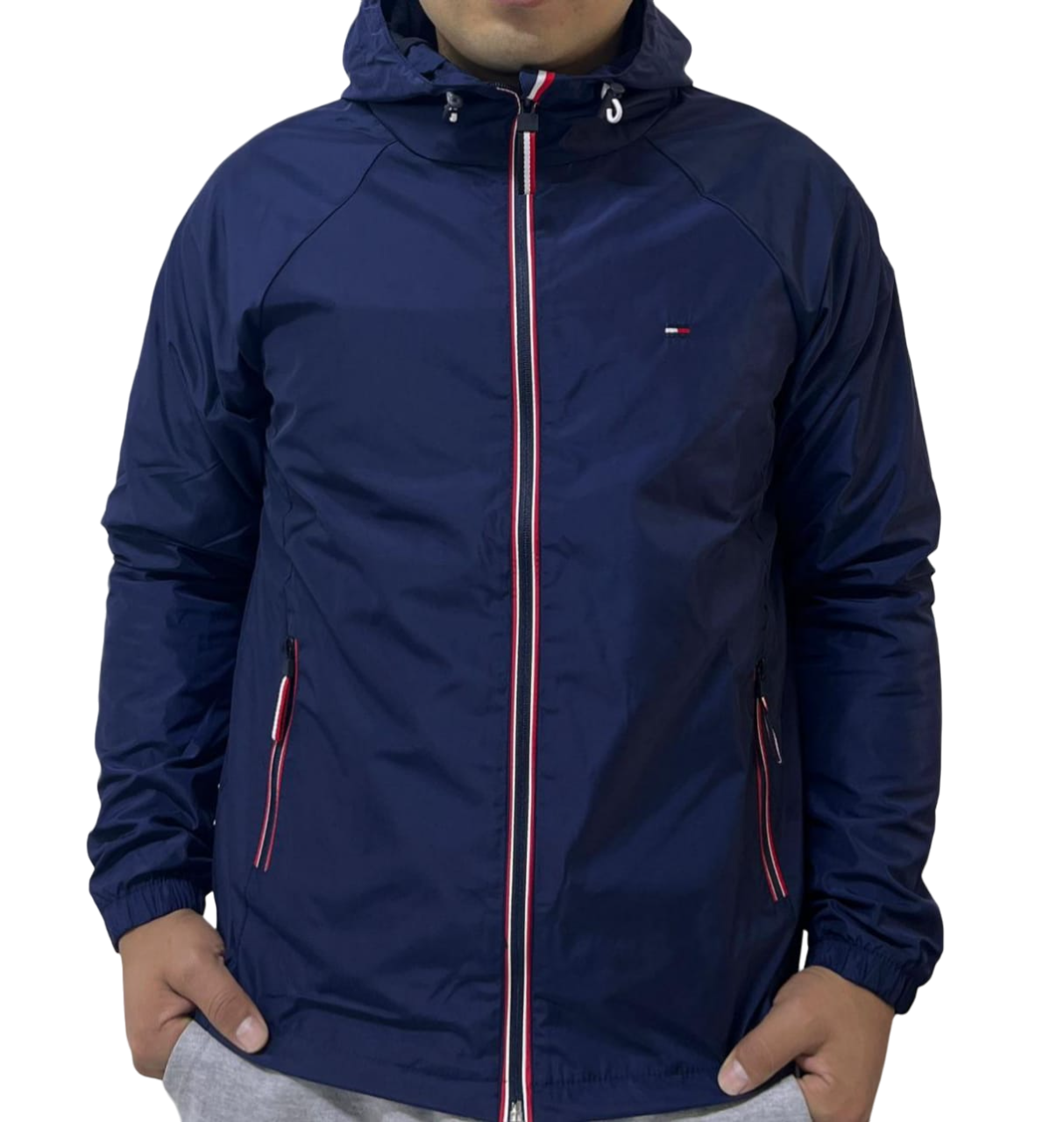 Casaca Tommy H con capucha impermeable