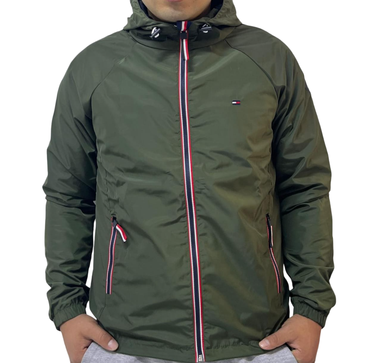 Casaca Tommy H con capucha impermeable