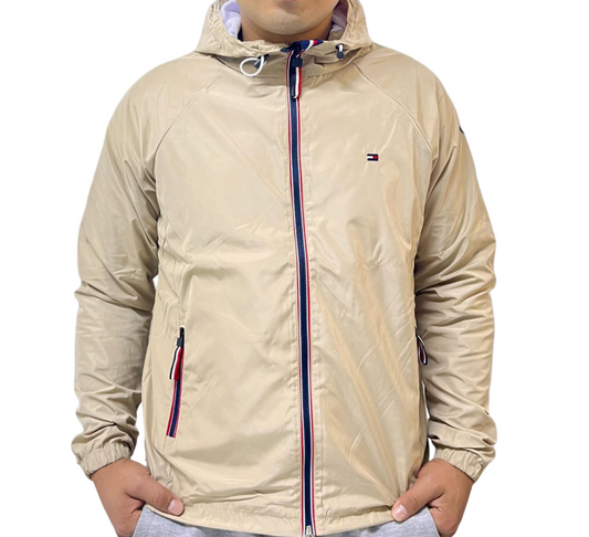 Casaca Tommy H con capucha impermeable