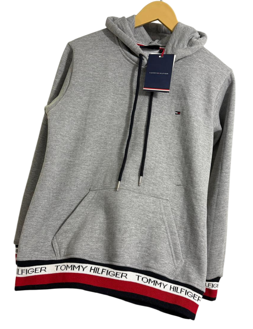 Polera Tommy H con capucha
