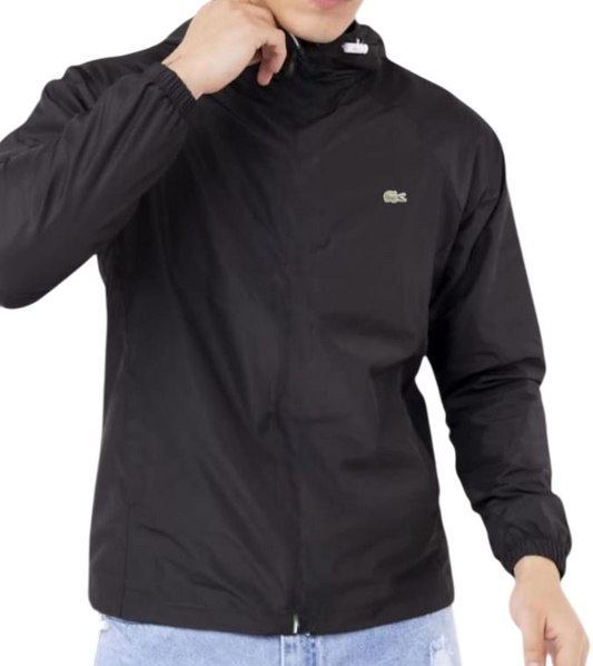 Casaca Lacoste con capucha impermeable