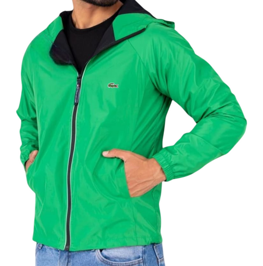 Casaca Lacoste con capucha impermeable