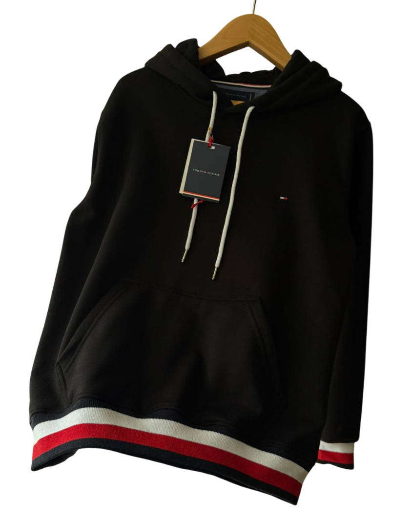 Polera negra Tommy Hilfiger con capucha varón