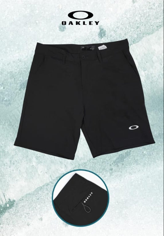 Short Oakley amphibian color negro