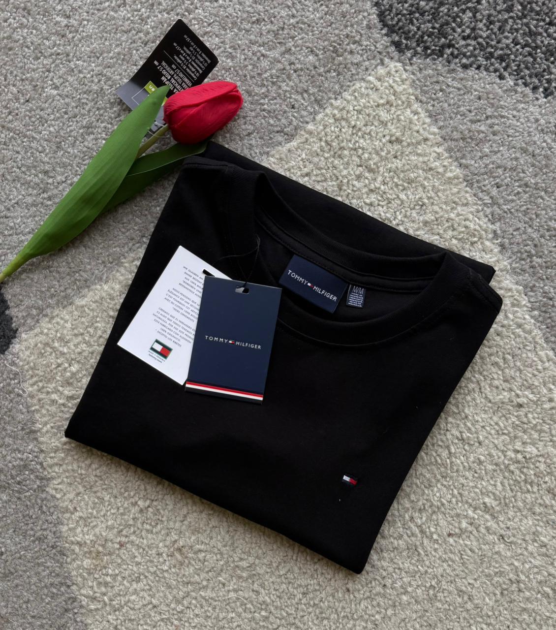 Polo Tommy Hilfiger cuello redondo para dama