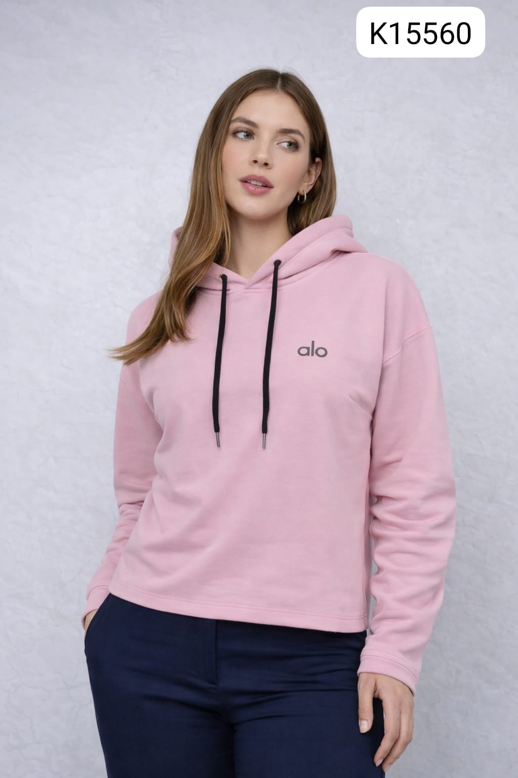 Polera Alo con capucha