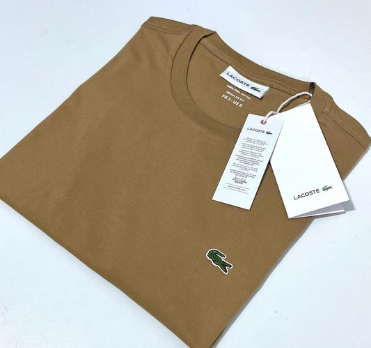 Polo Lacoste cuello redondo manga corta