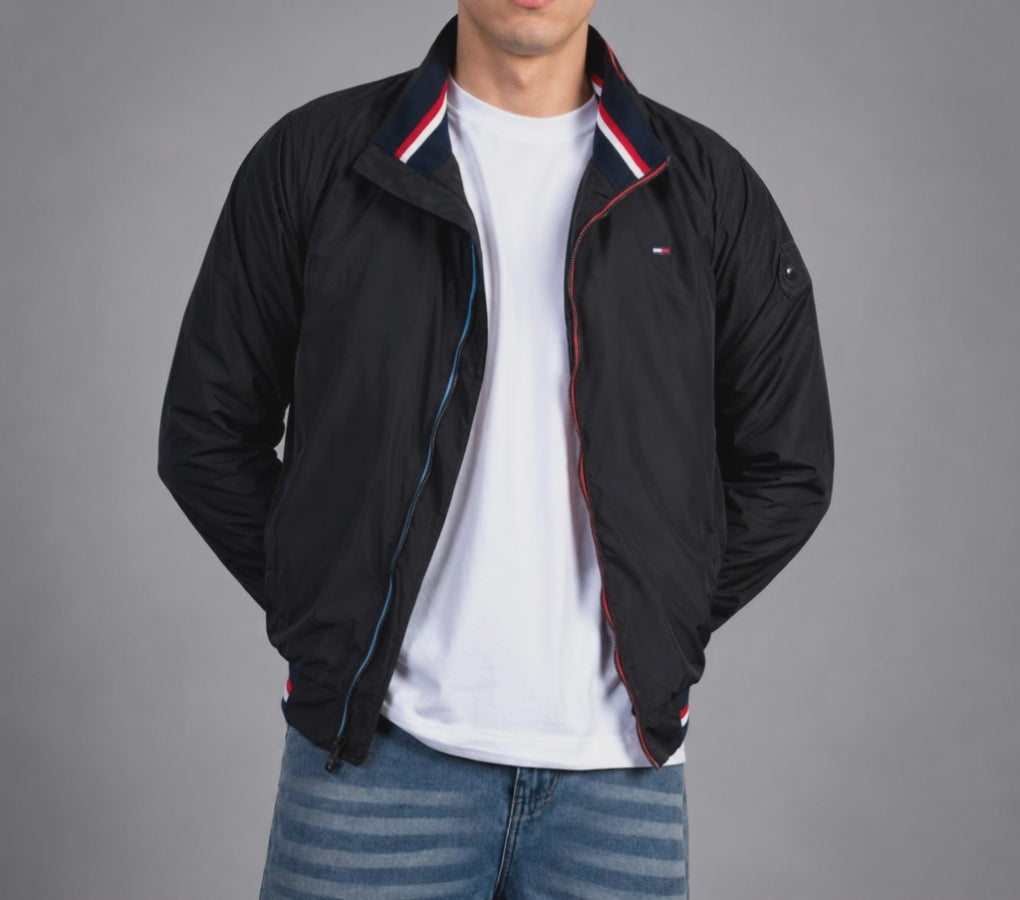 Video for Casaca Tommy Hilfiger acolchada impermeable color negro